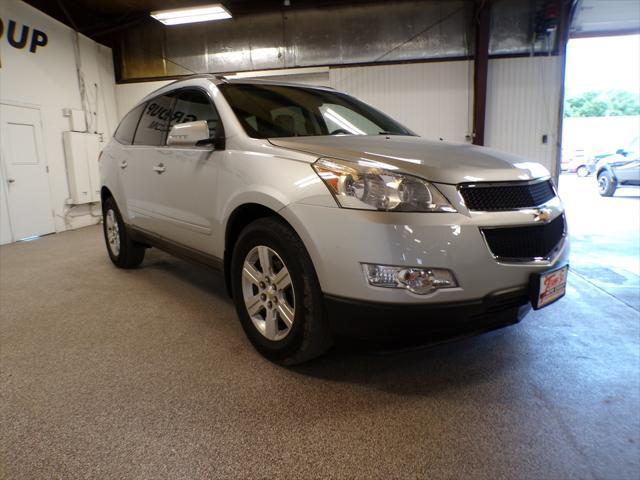 used 2010 Chevrolet Traverse car, priced at $6,995