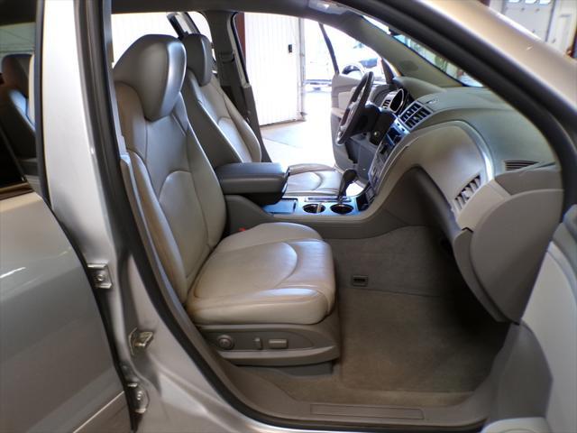 used 2010 Chevrolet Traverse car, priced at $6,995