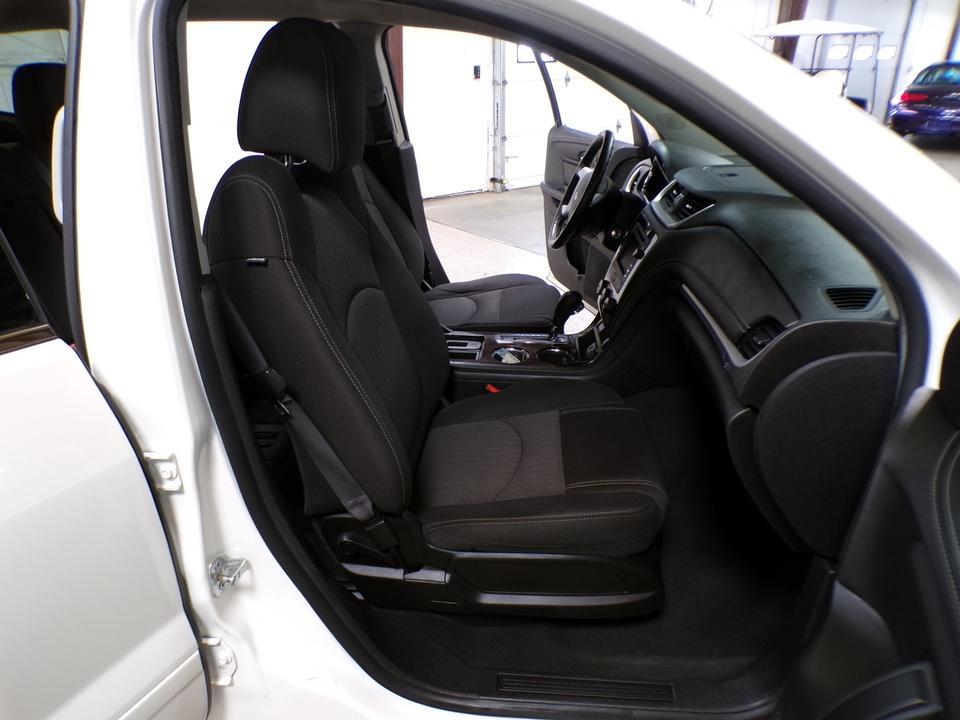 used 2015 Chevrolet Traverse car, priced at $8,995