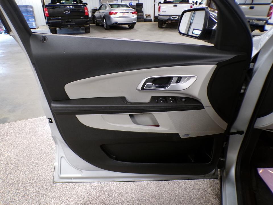 used 2016 Chevrolet Equinox car, priced at $11,995