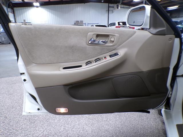 used 1998 Honda Accord car, priced at $7,995