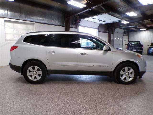 used 2009 Chevrolet Traverse car, priced at $3,495