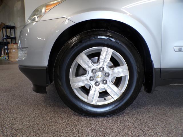 used 2009 Chevrolet Traverse car, priced at $3,495