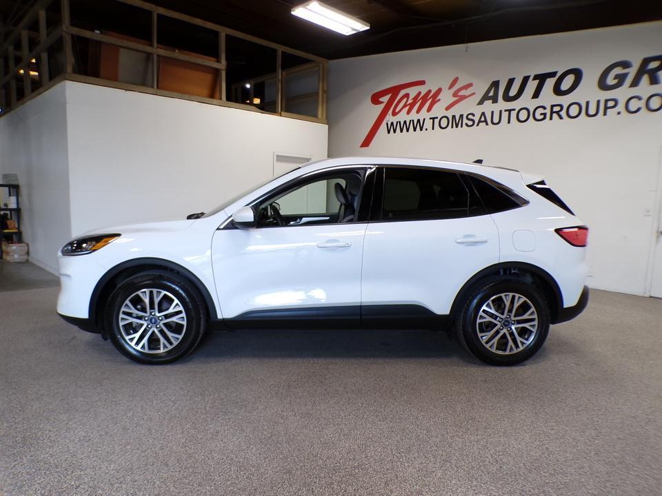 used 2022 Ford Escape car, priced at $17,995