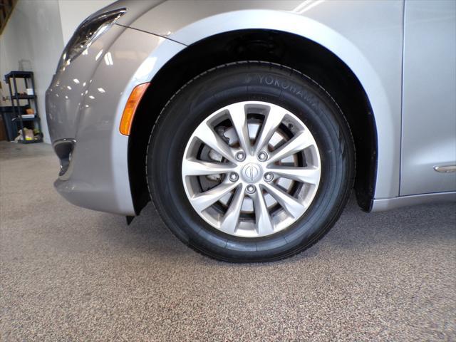 used 2017 Chrysler Pacifica car, priced at $10,995