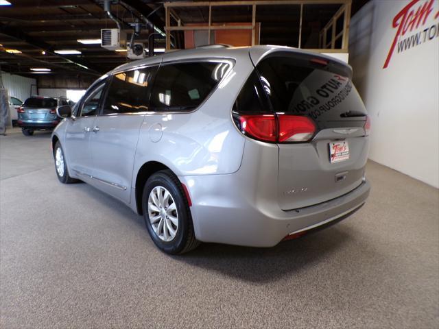 used 2017 Chrysler Pacifica car, priced at $10,995