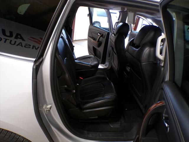 used 2014 Chevrolet Traverse car, priced at $5,995