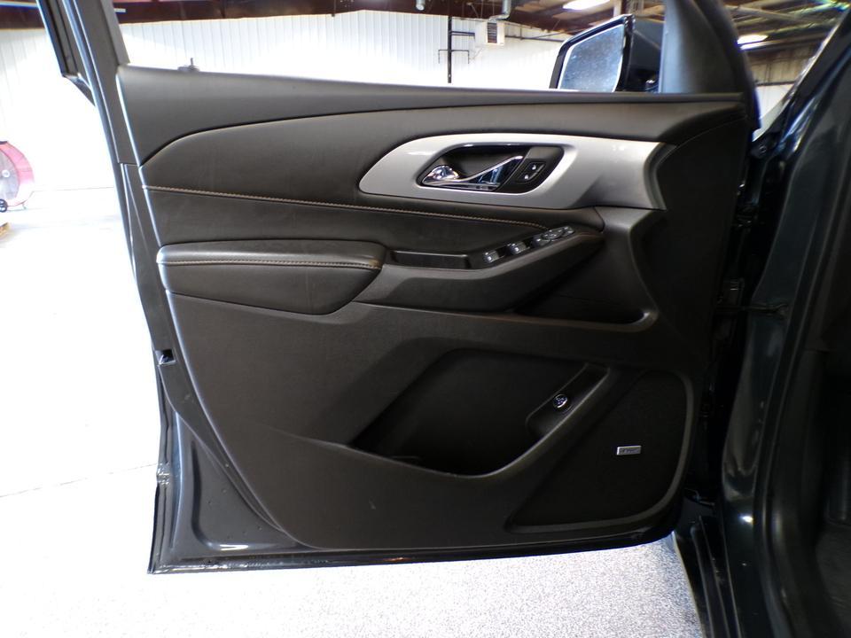 used 2020 Chevrolet Traverse car, priced at $14,995