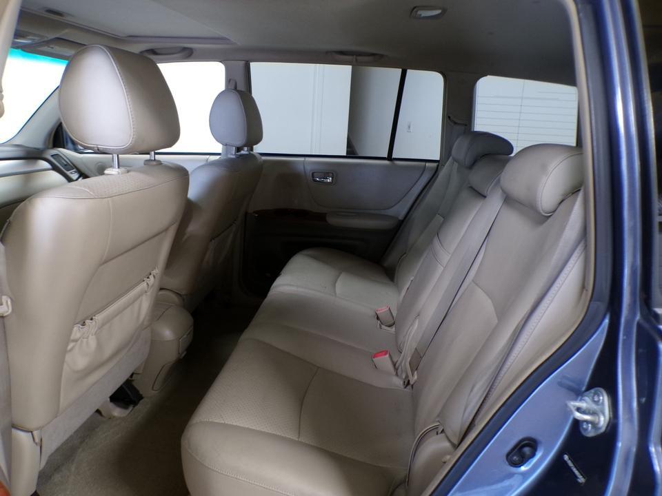 used 2004 Toyota Highlander car, priced at $6,995