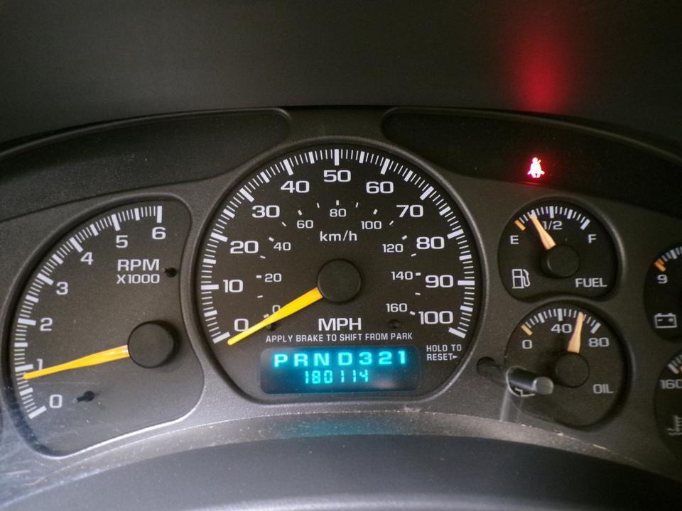 used 2001 Chevrolet Suburban car, priced at $6,995