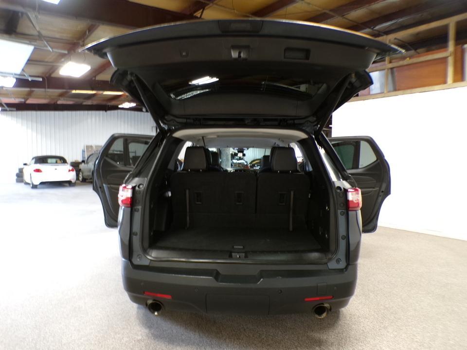 used 2018 Chevrolet Traverse car, priced at $16,995