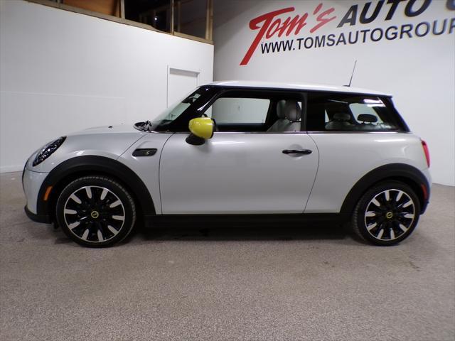 used 2022 MINI Hardtop car, priced at $19,995