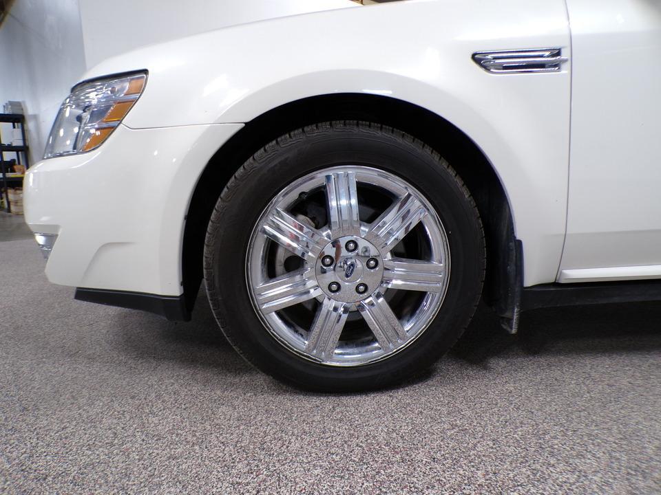 used 2009 Ford Taurus car, priced at $6,995