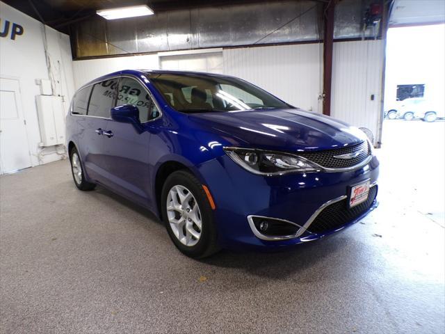 used 2018 Chrysler Pacifica car, priced at $13,500