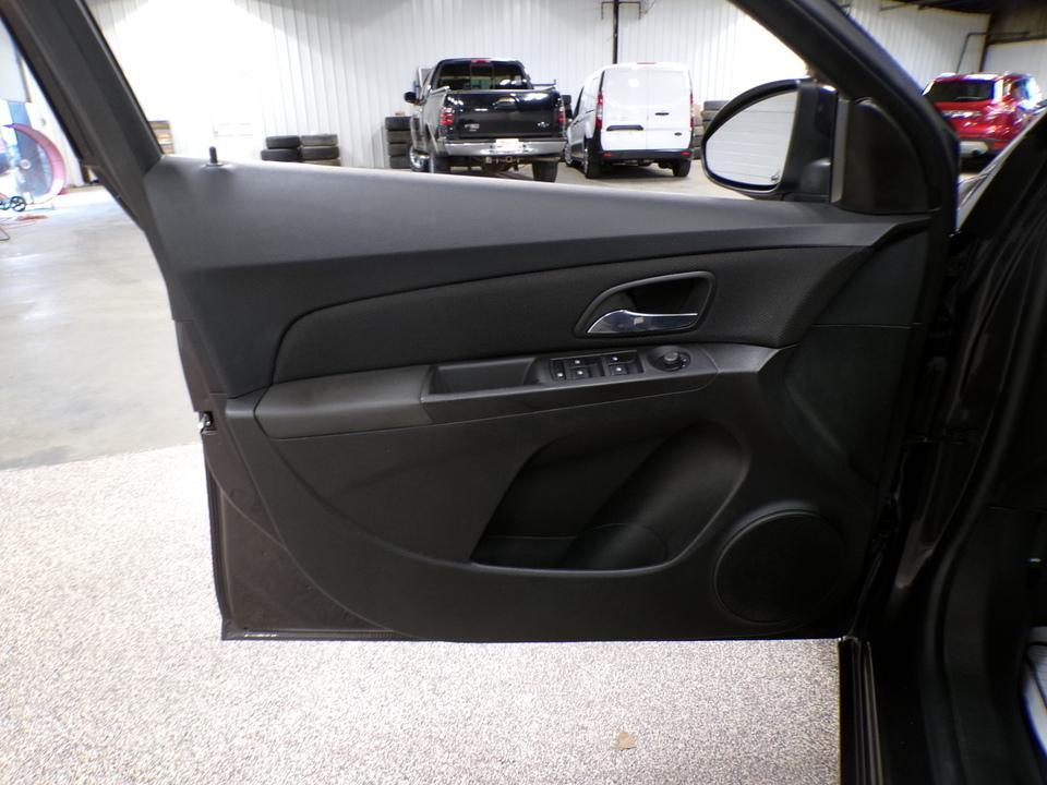 used 2014 Chevrolet Cruze car, priced at $7,995