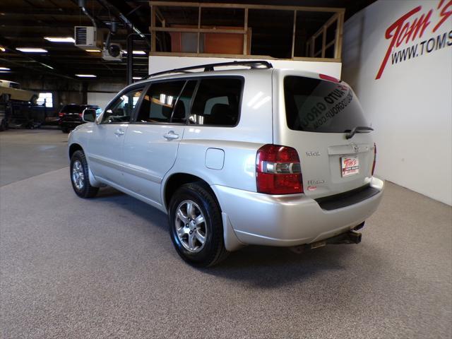 used 2004 Toyota Highlander car, priced at $6,995