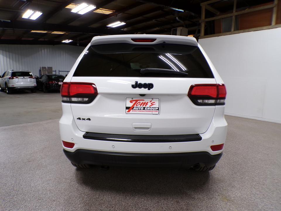 used 2018 Jeep Grand Cherokee car, priced at $18,995