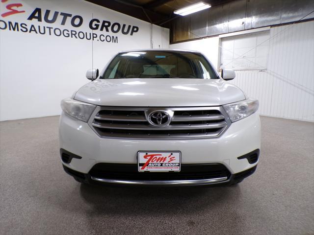 used 2012 Toyota Highlander car, priced at $9,995