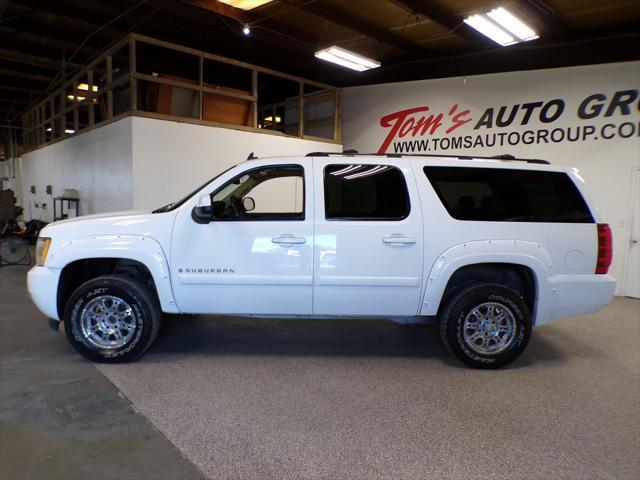 used 2007 Chevrolet Suburban car, priced at $5,995