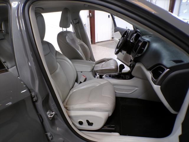 used 2021 Jeep Cherokee car, priced at $15,995
