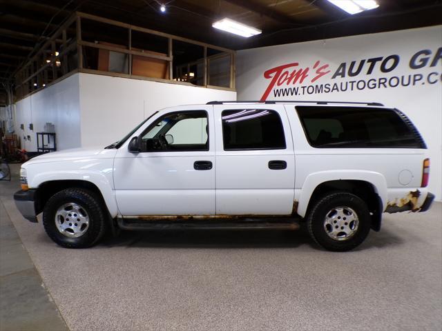 used 2003 Chevrolet Suburban car, priced at $2,995