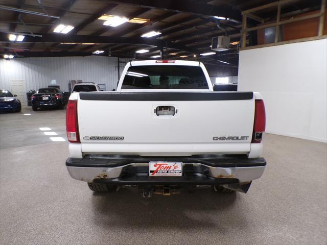 used 2005 Chevrolet Silverado 2500 car, priced at $8,995