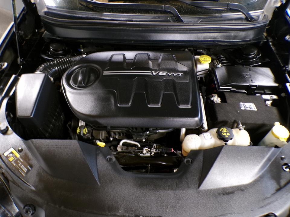 used 2019 Jeep Cherokee car, priced at $15,995