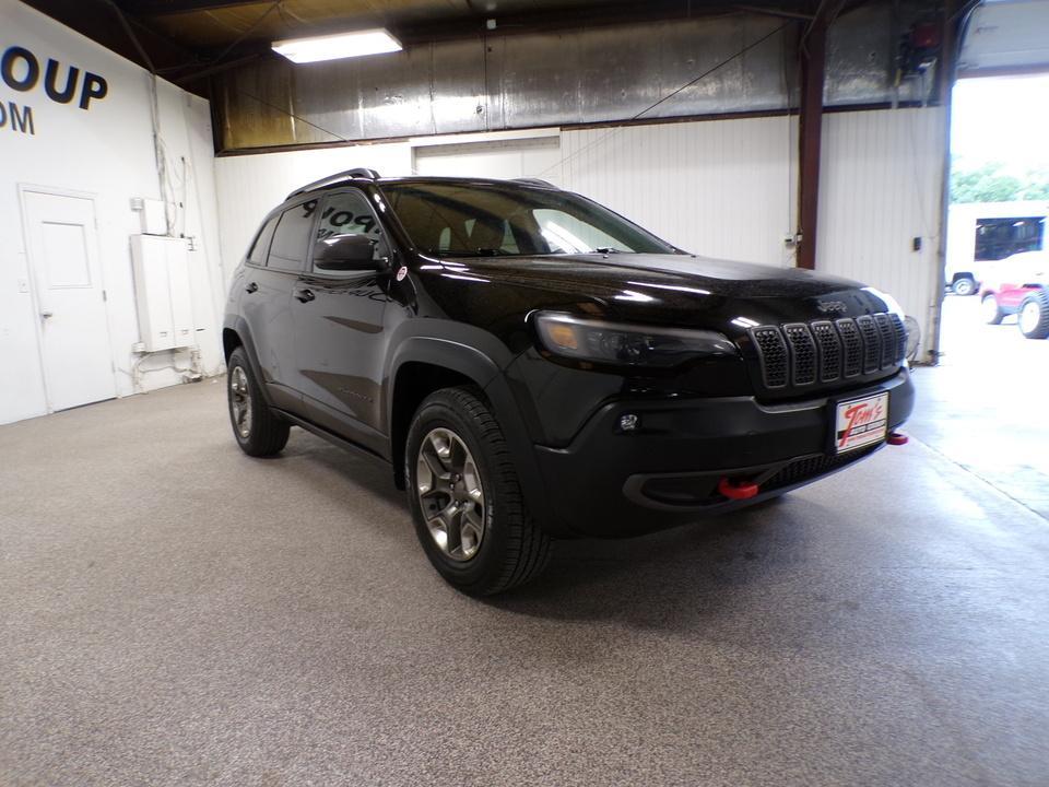 used 2019 Jeep Cherokee car, priced at $15,995