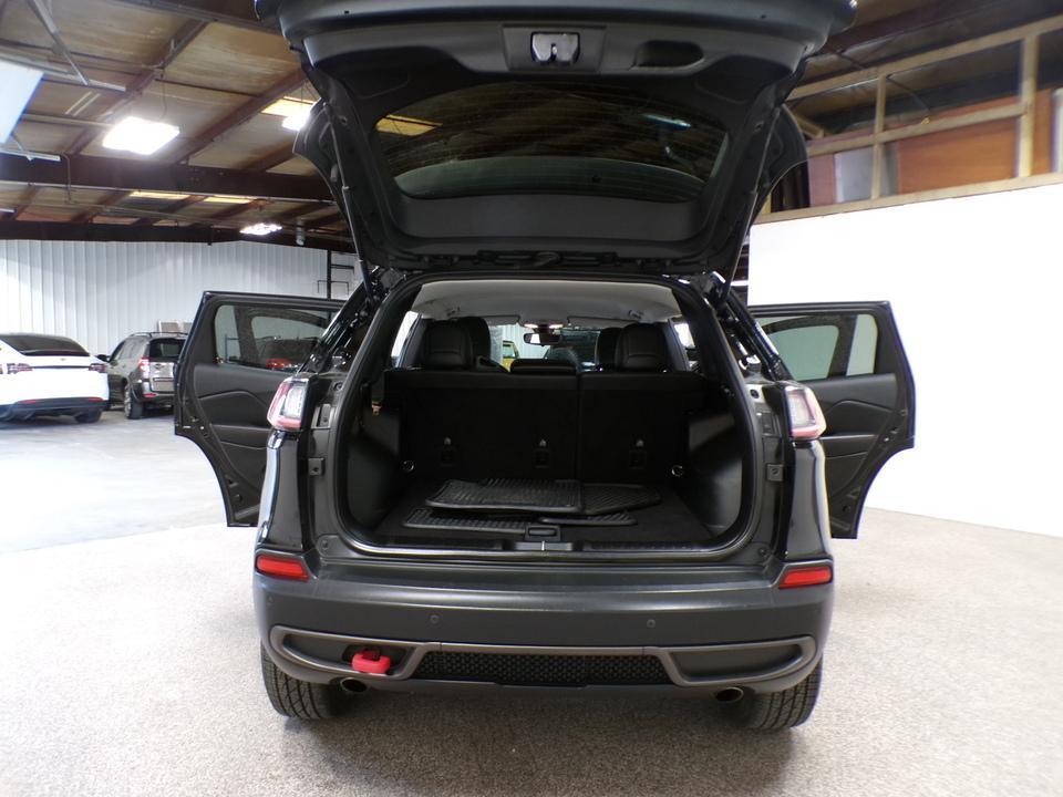 used 2019 Jeep Cherokee car, priced at $15,995