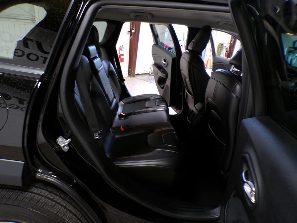 used 2019 Jeep Cherokee car, priced at $15,995