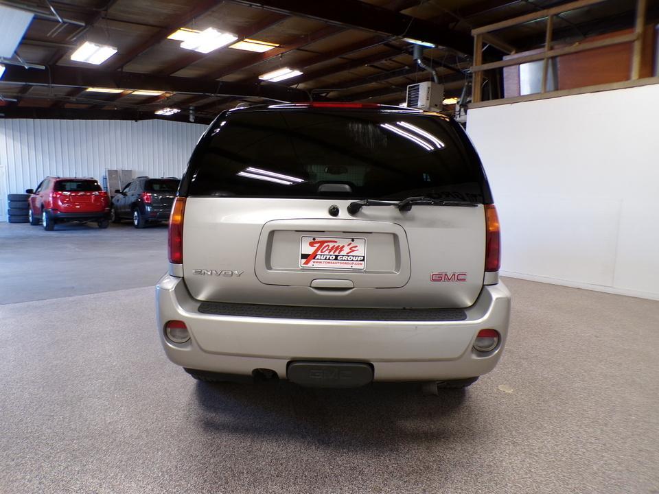 used 2006 GMC Envoy car, priced at $8,995