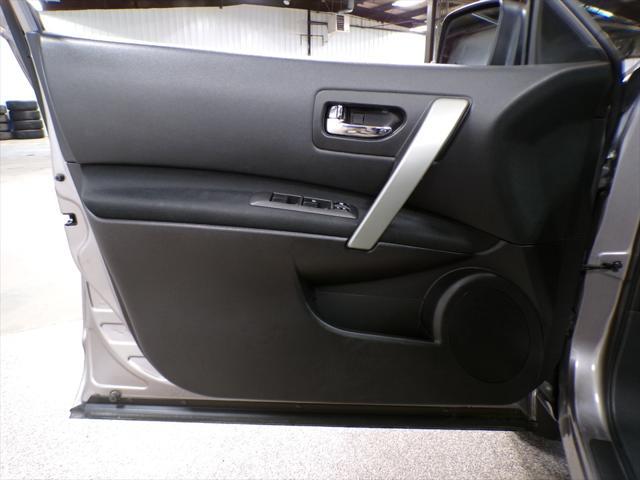 used 2015 Nissan Rogue Select car, priced at $9,500