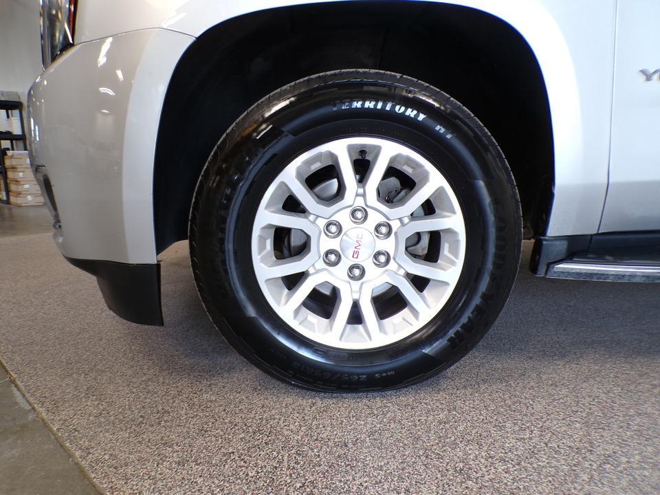 used 2016 GMC Yukon car, priced at $17,995