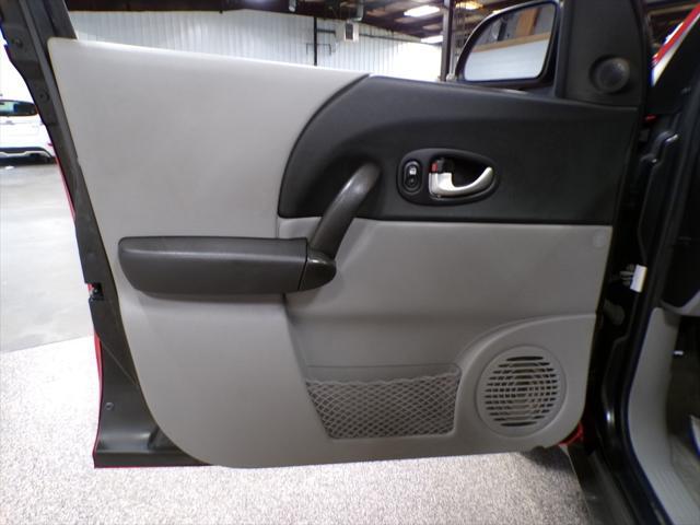 used 2005 Saturn Vue car, priced at $6,995