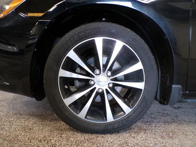 used 2011 Chrysler 200 car, priced at $8,995