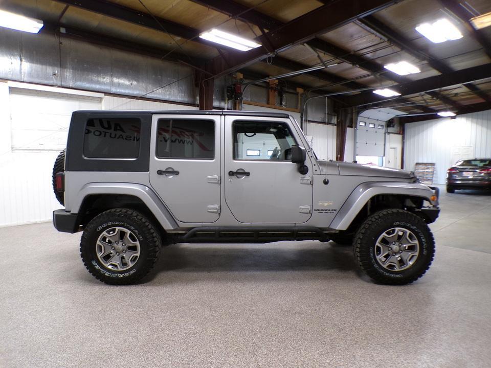 used 2014 Jeep Wrangler Unlimited car, priced at $12,995