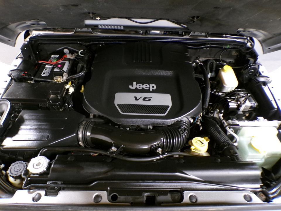 used 2014 Jeep Wrangler Unlimited car, priced at $12,995