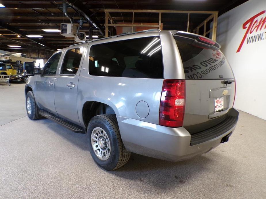 used 2007 Chevrolet Suburban car, priced at $9,995