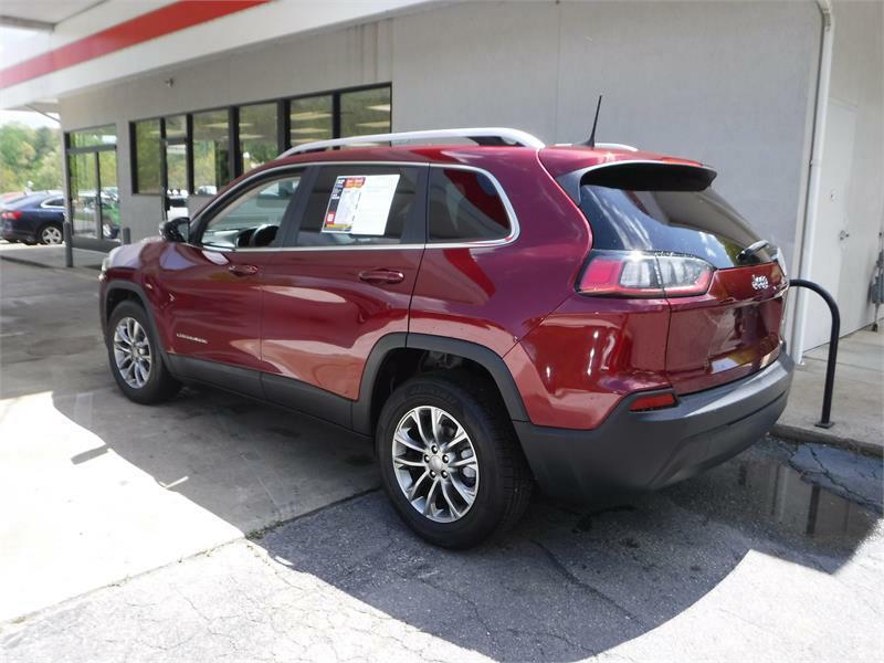 used 2019 Jeep Cherokee car, priced at $12,950