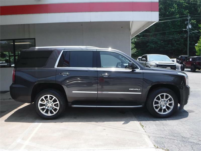used 2017 GMC Yukon car, priced at $25,950