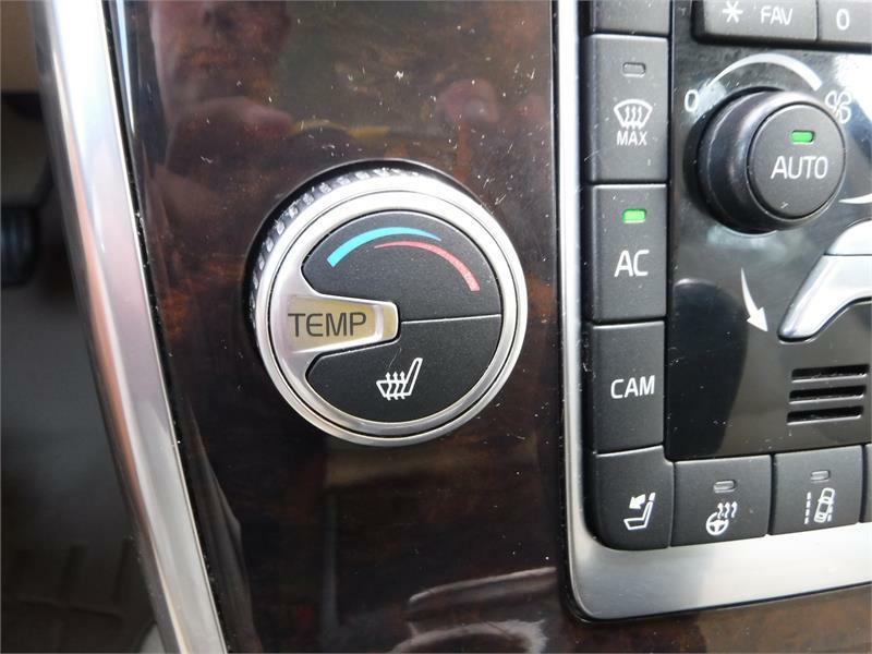 used 2015 Volvo XC70 car, priced at $13,500