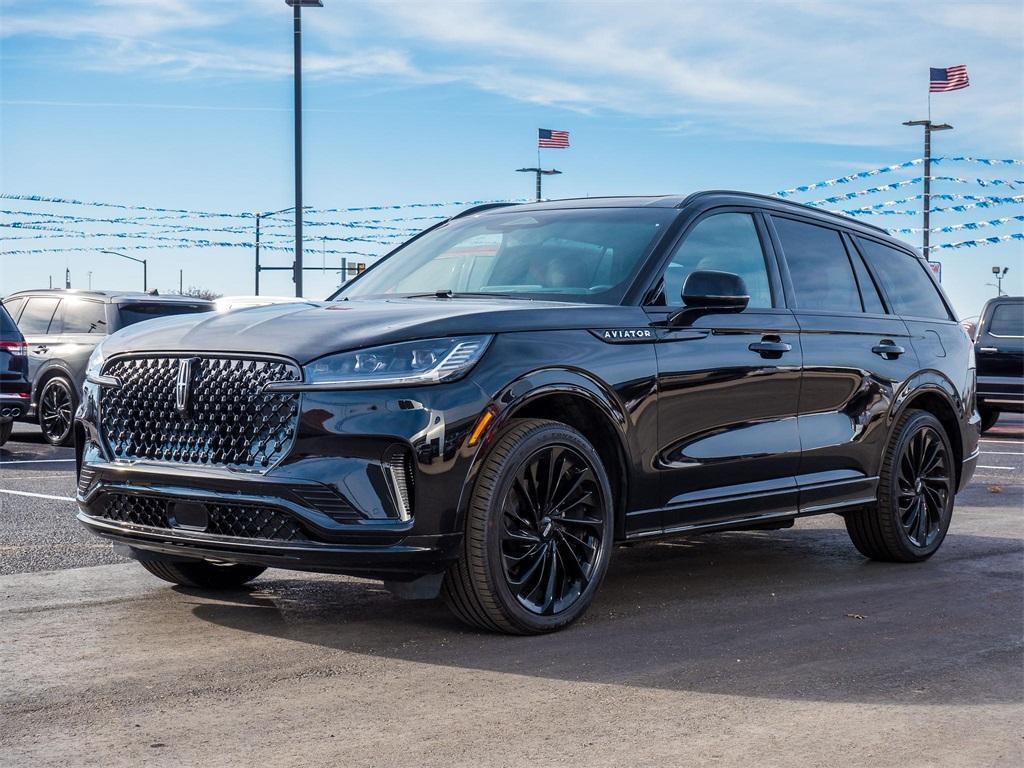 new 2025 Lincoln Aviator car, priced at $80,540