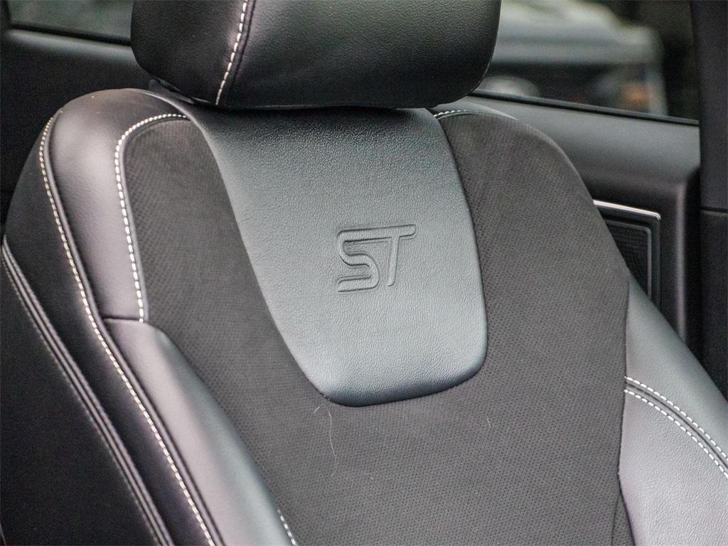 used 2021 Ford Edge car, priced at $29,990