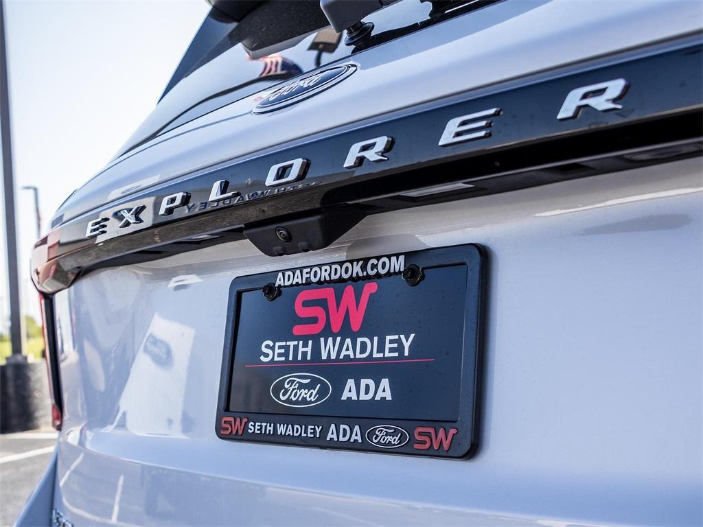 new 2025 Ford Explorer car, priced at $43,825