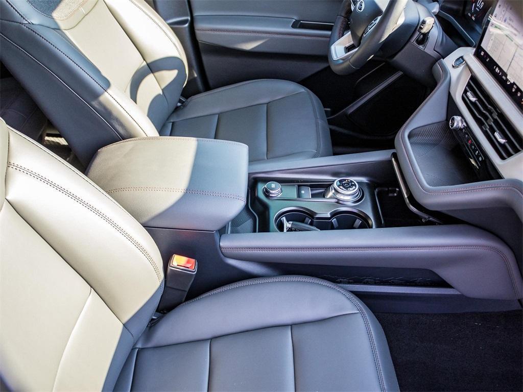 new 2025 Ford Explorer car, priced at $43,825