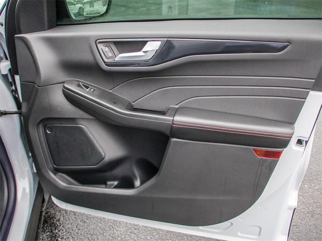 new 2025 Ford Escape car, priced at $34,076