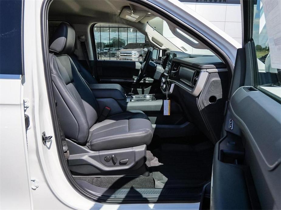 new 2024 Ford Expedition car, priced at $65,320