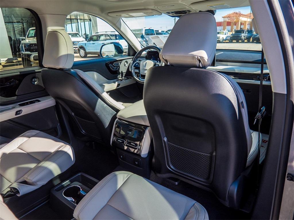 new 2025 Lincoln Aviator car, priced at $73,425