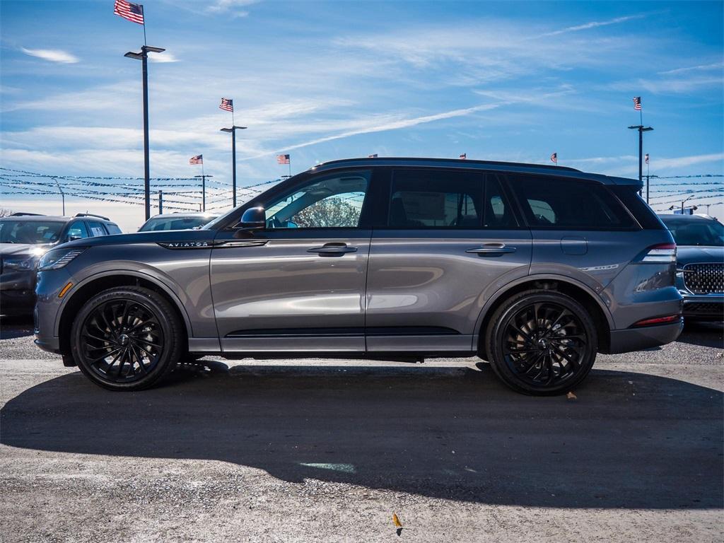 new 2025 Lincoln Aviator car, priced at $73,425