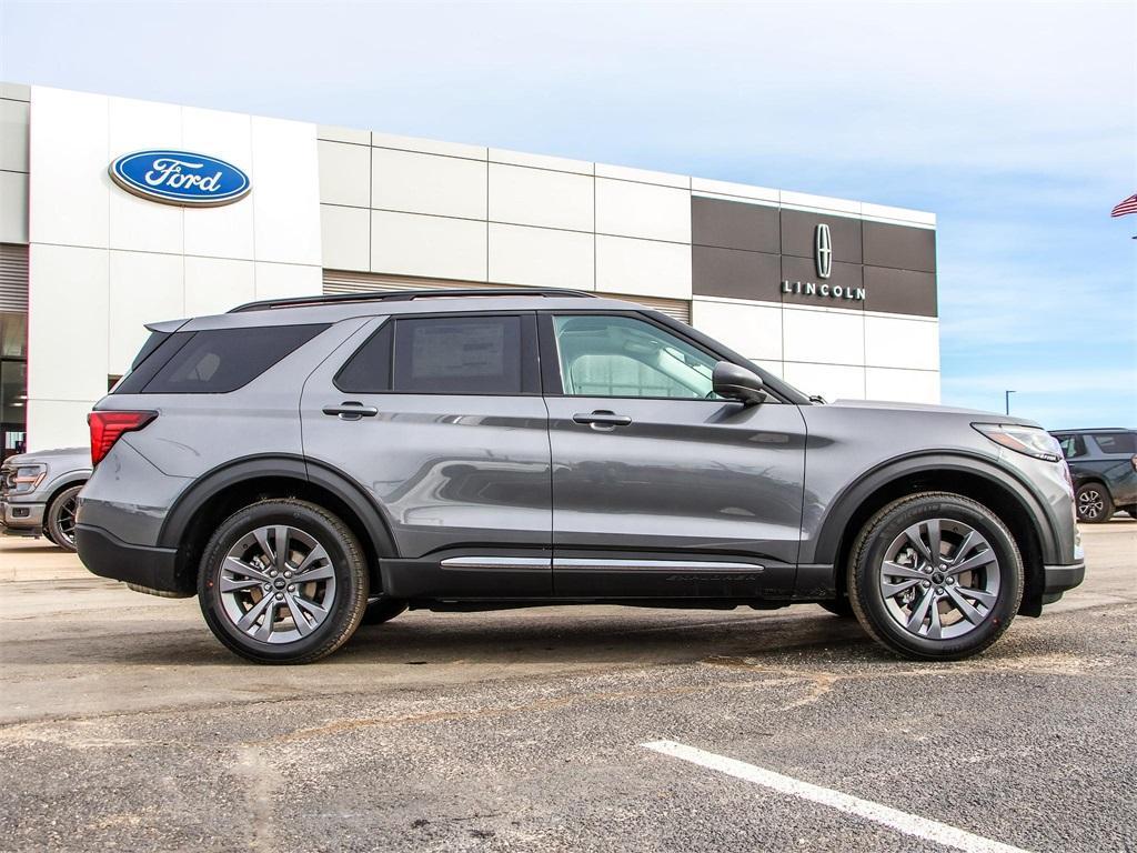 new 2025 Ford Explorer car, priced at $47,980